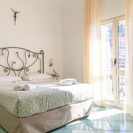 Lejlighedshotel Hotiday And View Positano