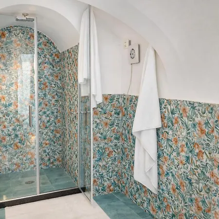 Lejlighedshotel Hotiday And View